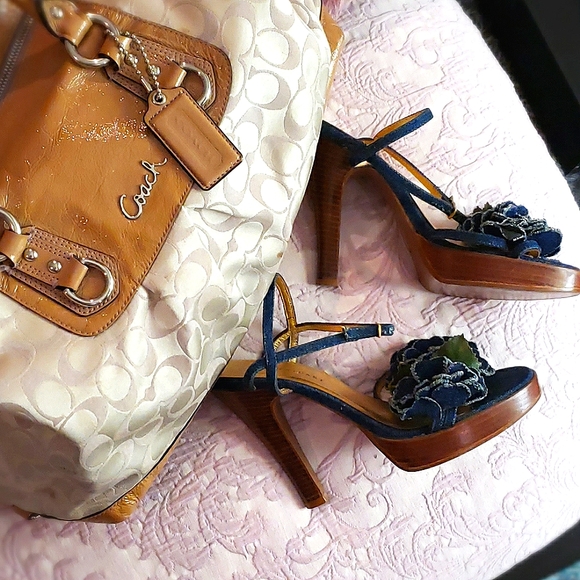 Sexy Denim Platform High Heels (Vintage) - Picture 2 of 15